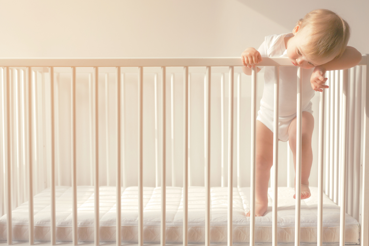 Baby learning to walk by Cruising the Furniture